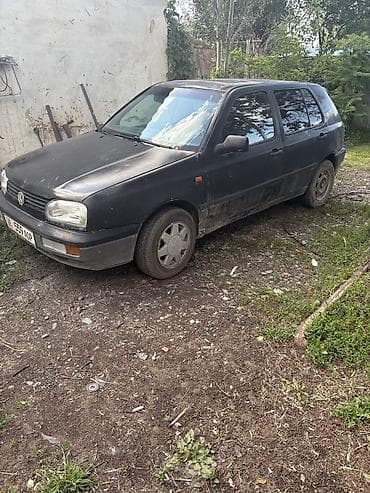 x 7: Volkswagen Golf: 1993 г., Механика, Хэтчбэк — 2
