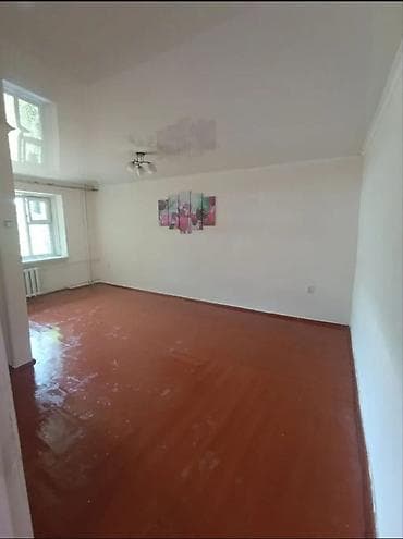 osh flat: 1 комната, 30 м², Хрущевка, 1 этаж, Косметический ремонт — 5