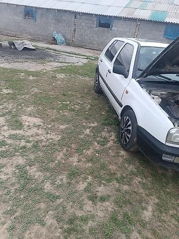 Volkswagen Golf: 1993 г., 1.6 л, Кол менен иштөөчү, Бензин, Хетчбек — 6