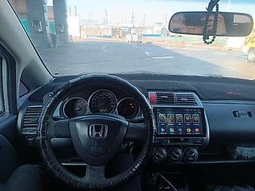 mini cuper: Honda Jazz: 2002 г., 1.3 л, Ручные, Бензин — 5