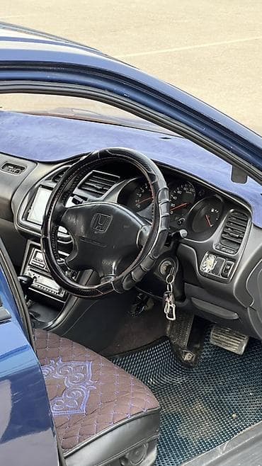 ключ инструмент: Honda Torneo: 1998 г., 2 л, Типтроник, Бензин, Седан — 8