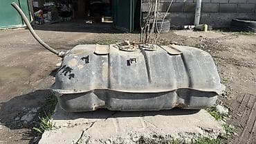 Топливный бак Toyota Б/у