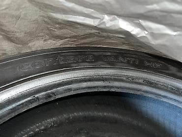 Шины: Комплект летних шин — 4 штуки. Размер: 215/55 R17. Состояние отличное — 5