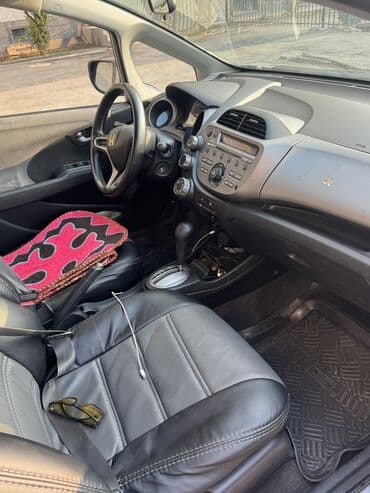цены на машины бишкек: Honda Fit: 2009 г., 1.5 л, Автомат, Бензин, Седан — 5