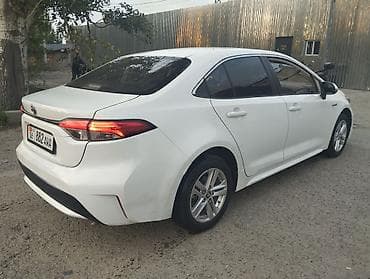 для тайота каролла: Toyota Corolla: 2021 г., 1.8 л, Автомат, Гибрид, Седан — 4