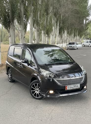 перевозной дом: Honda Stepwgn: 2005 г., 2 л, Автомат, Бензиновая, Минивэн — 1