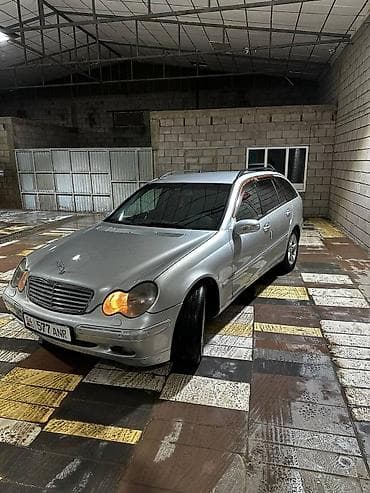 211 е500: Mercedes-Benz C-Class: 2003 г., 2.6 л, Автомат, Бензин, Универсал — 2