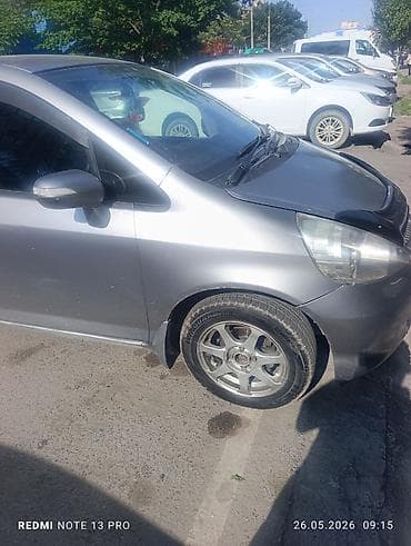 фит 2007: Honda Fit: 2004 г., 1.3 л, Автомат, Бензин, Хэтчбэк — 2