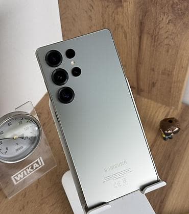 aplle xs: Samsung Galaxy S25 Ultra, цвет Phantom Silver (серебристый). Ключевые — 3