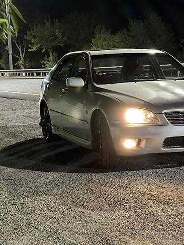 Продажа авто: Lexus IS: 2003 г., 2 л, Автомат, Бензин, Седан — 2