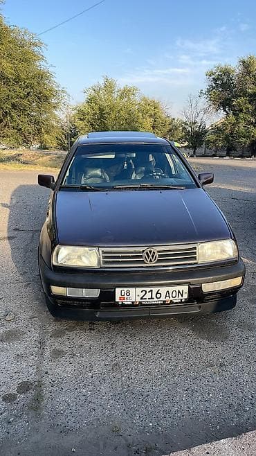 ом: Volkswagen Vento: 1992 г., 1.8 л, Механика, Бензин, Седан — 7