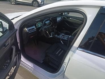 yuan plus byd: BYD Qin: 2020 г., Автомат, Электромобиль, Седан — 3