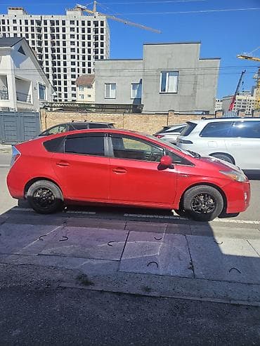 Продажа авто: Toyota Prius: 2015 г., 1.8 л, Автомат, Гибрид, Седан — 3