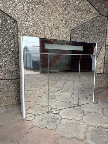 ысык коль: Зеркало с подсветкой б/у в хорошем состоянии длина-96см, высота-80см — 2