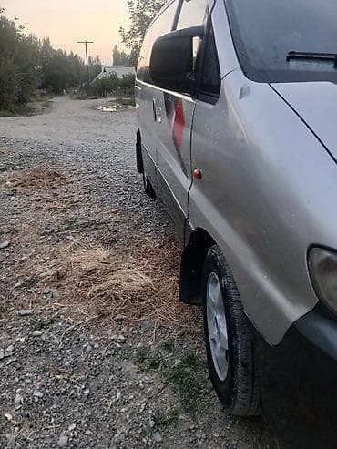 Hyundai Starex: 2000 г., 2.6 л, Кол менен иштөөчү, Дизель, Вэн/Минивэн — 6