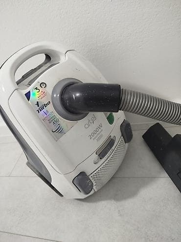 Пылесос Artel Excellence 2000W с мешковым/циклонным пылесбором
