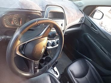 volk rays: Chevrolet Spark: 2017 г., Автомат, Бензин, Хэтчбэк — 5
