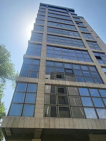 центр золотой квадрат: Аренда офисов, 215 м², В бизнес центре, 1 линия — 4