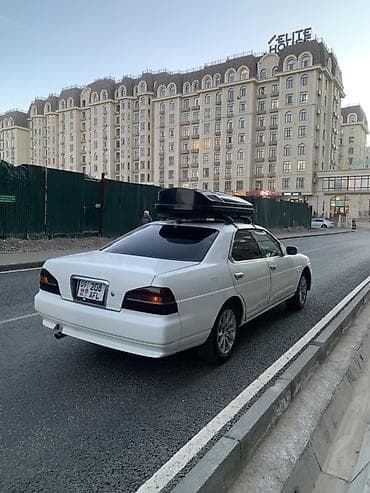 нексйа 1: Nissan Laurel: 2000 г., Автомат, Бензин — 5