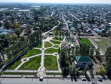 Продается одноэтажный кирпичный дом в тихом, уютном районе. с жилым