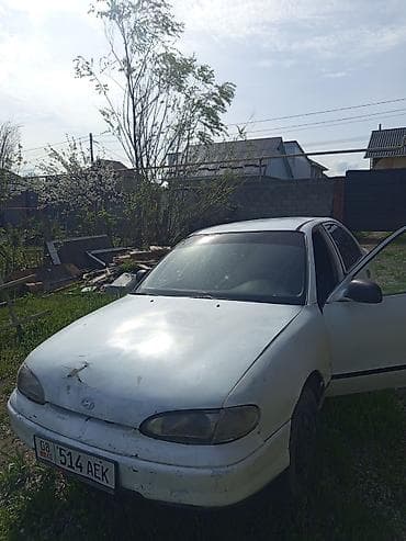 Hyundai Accent: 1996 г., 1.6 л, Механика, Бензин, Седан