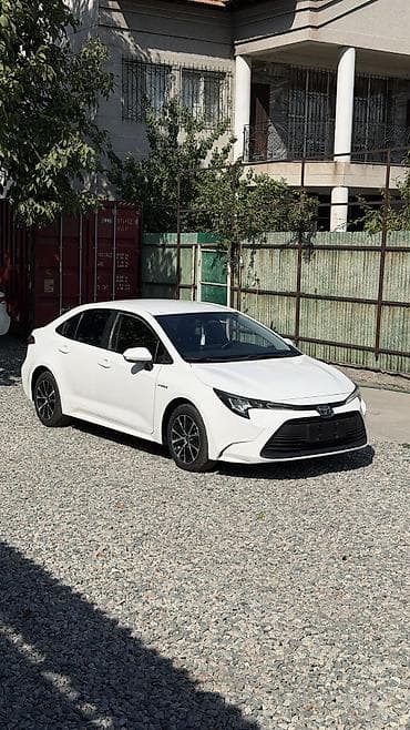 уна: Toyota Levin: 2023 г., 1.8 л, Вариатор, Гибрид, Седан — 1