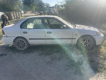 разбитые авто: Honda Civic: 1999 г., 1.5 л, Автомат, Бензин, Седан — 4