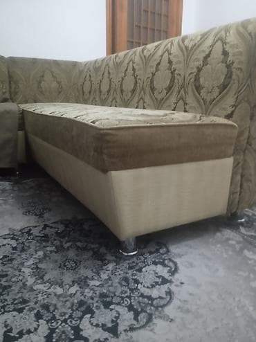 Угловой диван, Без подлокотников