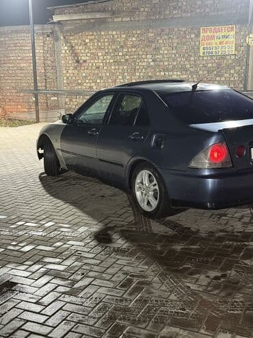 меняю дом на машину: Lexus IS: 2004 г., 2 л, Газ — 4