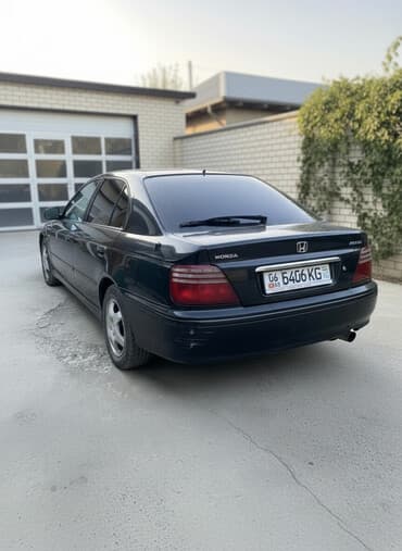 продаю шины на спринтер: Honda Accord: 2000 г., 1.8 л, Механика, Бензиновая, Хэтчбэк — 1