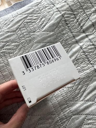 склон: La Roche-Posay Toleriane Rosaliac AR LSF 30 (UVB+UVA) - Успокаивающий — 3