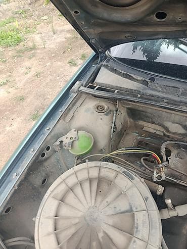 Audi 80 B3, 1990 г.в., на разбор. - Двигатель 1.8, карбюратор - — 9
