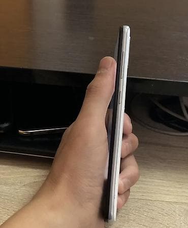 galaxy s5: Samsung Galaxy A50, Б/у, цвет - Белый, 2 SIM — 3