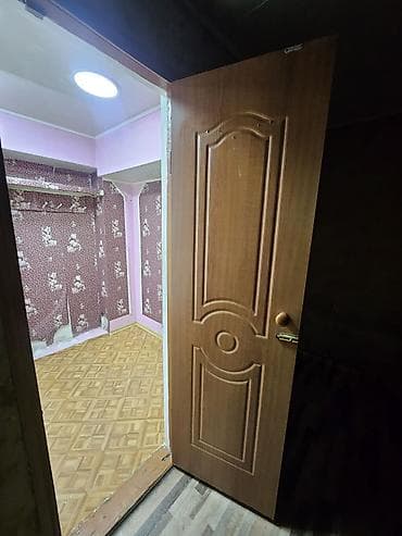 Металлические сейфовые двери: Продаю б/у межкомнатные двери 4шт — 3