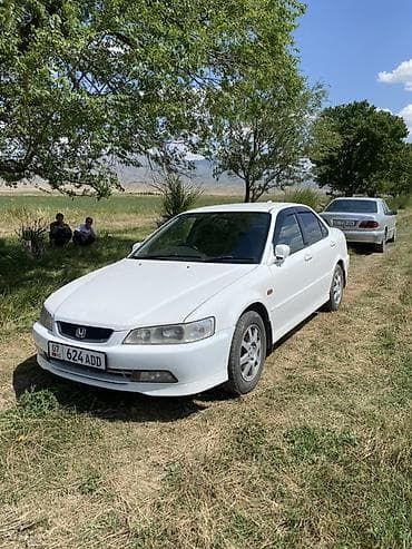 70 200: Honda Accord: 2001 г., 1.8 л, Автомат, Бензин, Седан — 5