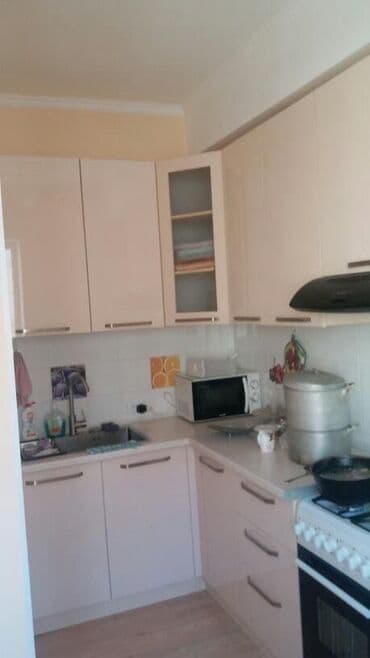 сниму 2 комнатная квартира: 2 комнаты, 75 м², 106 серия улучшенная, 3 этаж — 10