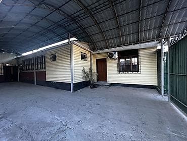 продаю дом в баят: Одноэтажный дом с просторным крытым двором/навесом на всю площадь — 1