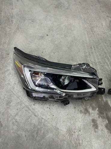 системы охлаждения gd: Комплект передних фар Subaru 2020 г., Б/у — 5