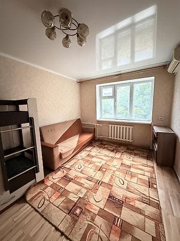 58: 2 комнаты, 49 м², 2 этаж, Старый ремонт — 1