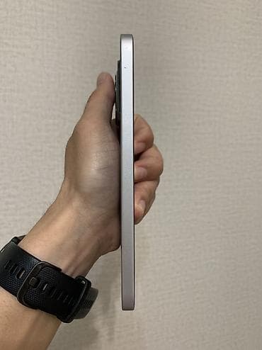 oneplus 8: Honor 400 Lite, Б/у, 256 ГБ, цвет - Серебристый, 2 SIM — 4