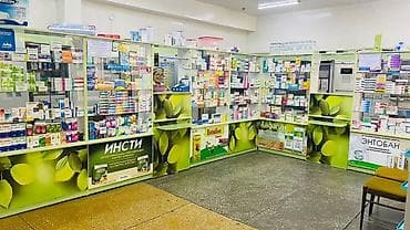 Аптечный киоск/стенд модульного типа с витринами Описание: - Угловая — 2