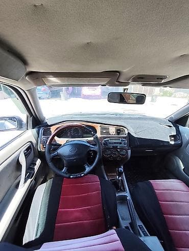 илизон машына: Nissan Primera: 2000 г., 1.8 л, Кол менен иштөөчү, Бензин, Лифтбек — 1