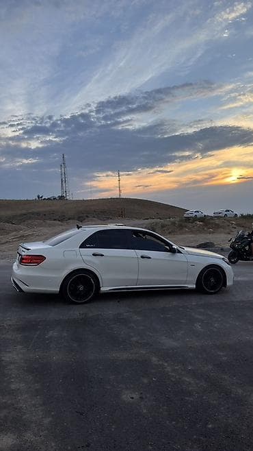 Mercedes-Benz E-Class: 2010 г., 2 л, Автомат, Бензин, Седан — 3