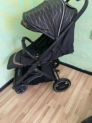 Коляски: Прогулочная коляска Valcobaby (надпись на боковой части) в стильном — 1