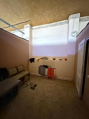 квартирный бизнес в бишкеке: Продается коммерческое помещение. В верхней части города — 3