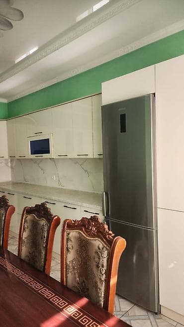 Сдаётся просторный дом с современной отделкой и полной мебелью. - — 1