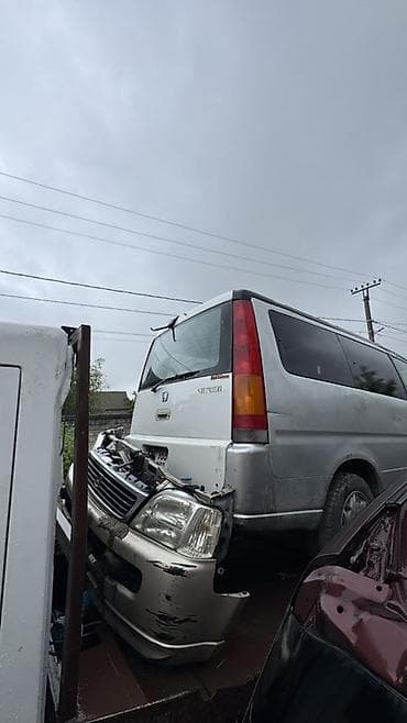 Honda Stepwgn: 2001 г.