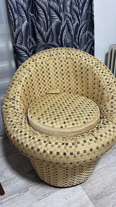 Креслолор: Кресло с круглой подушкой и встроенным коробом для хранения - Тип — 2