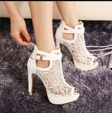 кроксы белые: Босоножки совершенно новые, удобная колодка, каблук 11см, платформа 3 — 1