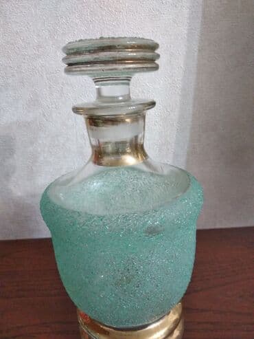 турецкая посуда: Блюда 2 штуки и одно большое голубого цвета диаметр 36. два других — 5